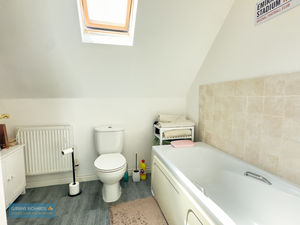 en-suite- click for photo gallery